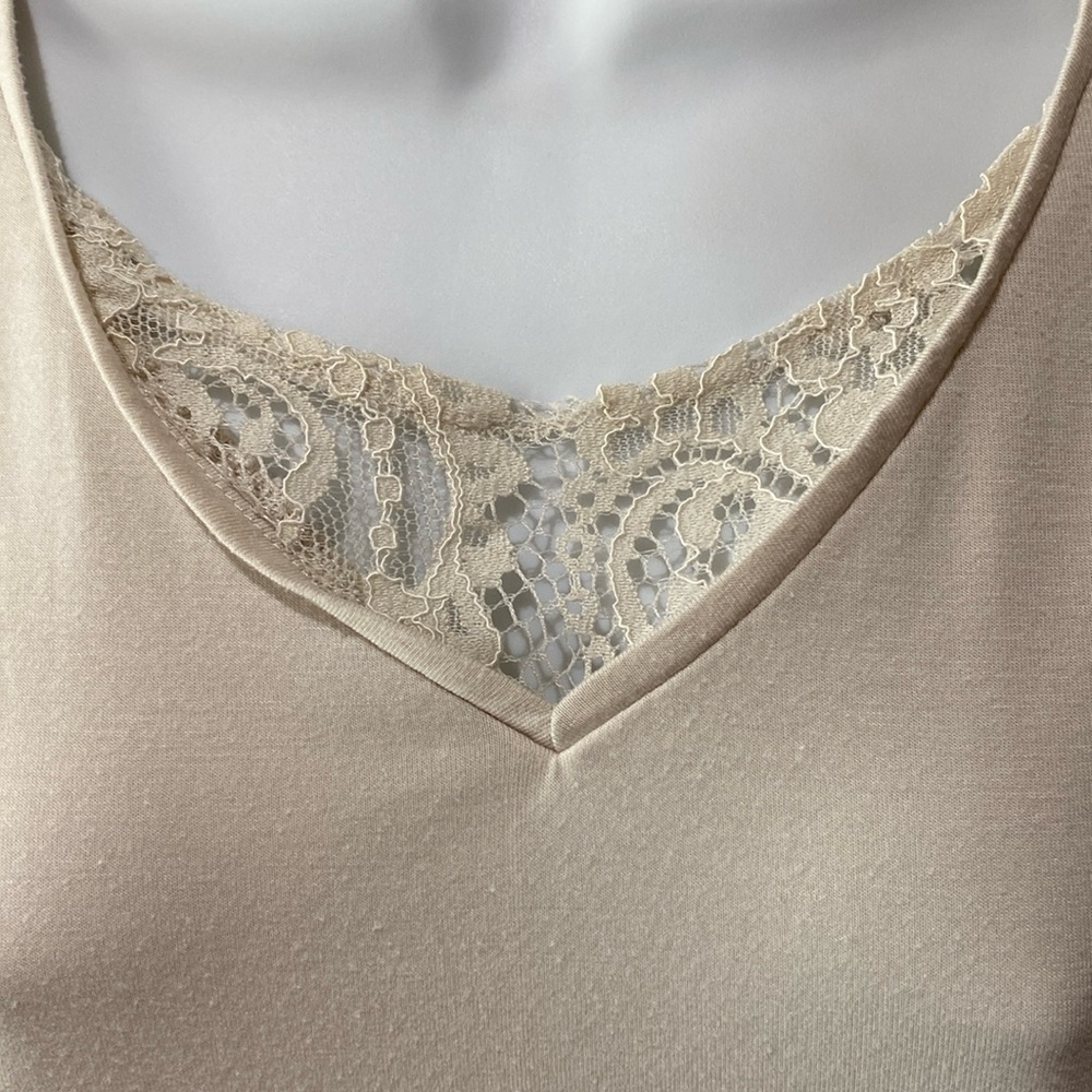 Chico’s Angie Lace Detail Long Sleeve Top Ladies 2 - Picture 4 of 15